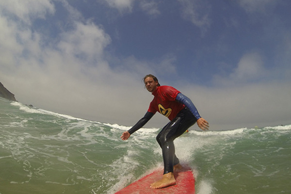 Sagres Surfcamp riding a wave